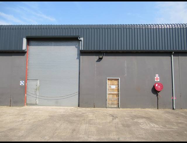 220M² WORKSHOP TO LET IN ALTON